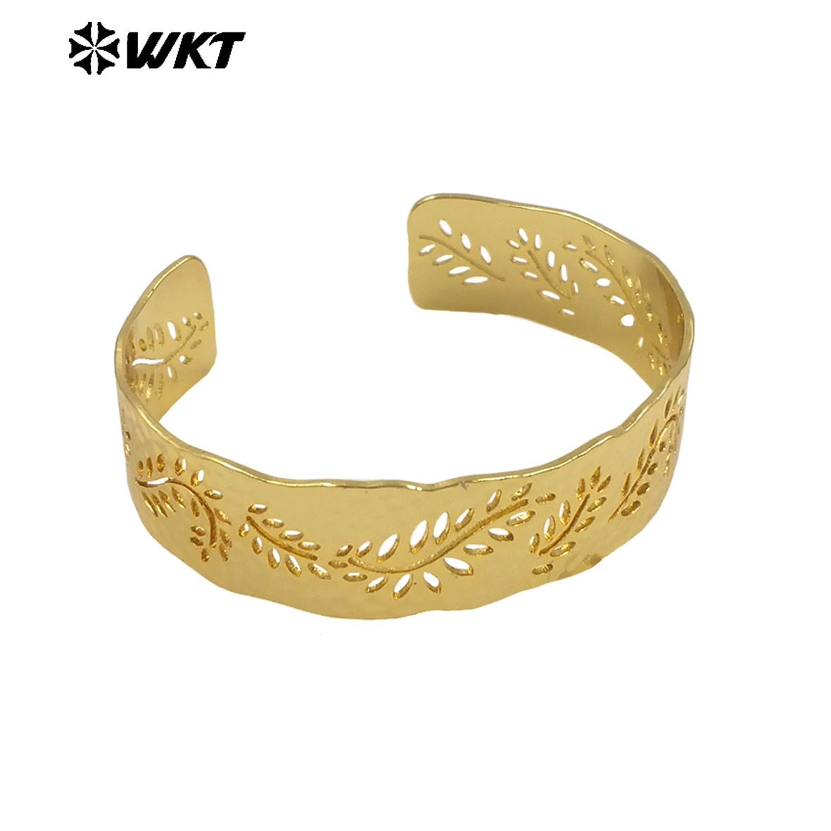 WT-B684 Wholesale Hot Sale Charming 18K Gold Plated Beautiful Leaf Carved Special Grain Design Women's Bracelet As Birthday Gift