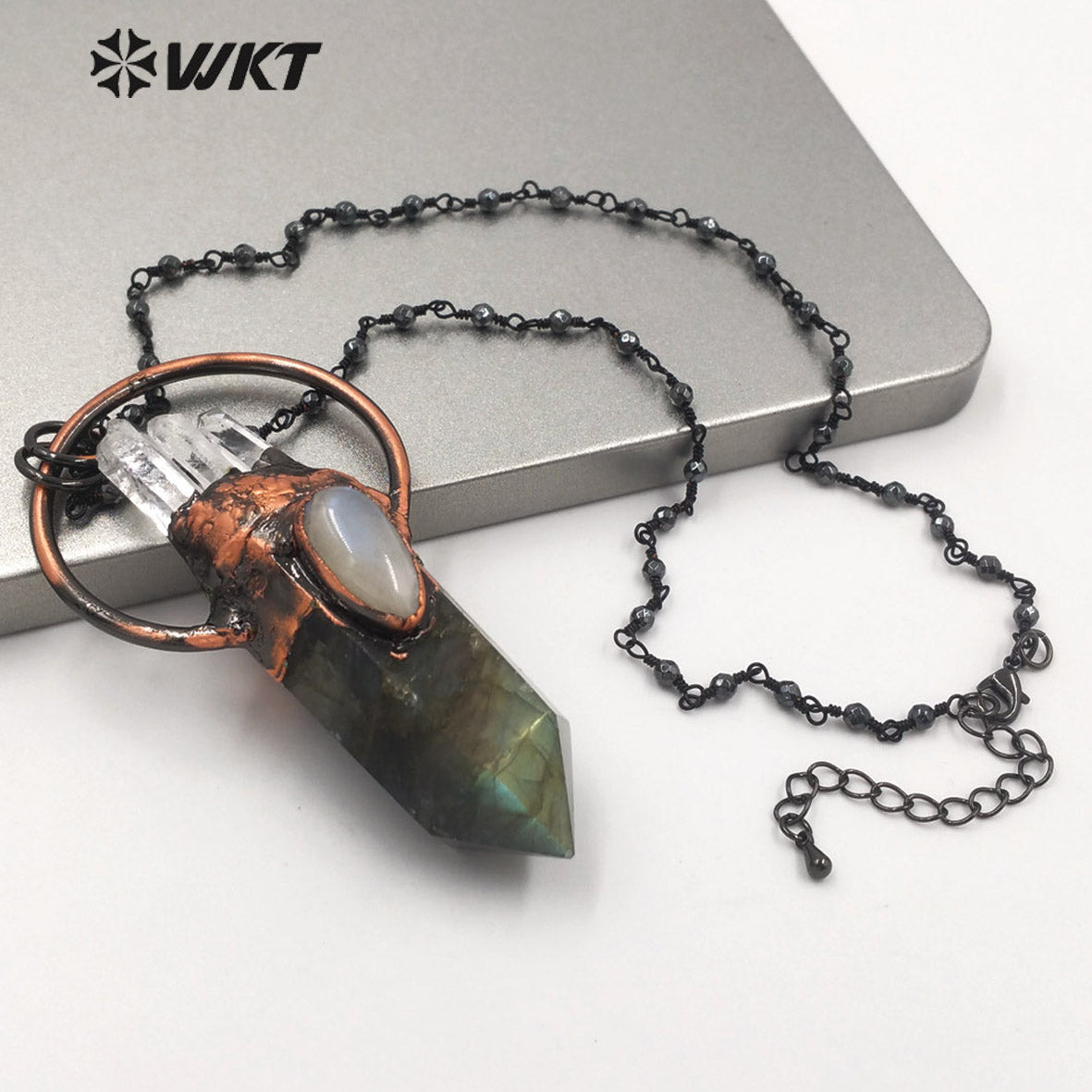 WT-N1262 Women Bohemian Style Natural Labradorite Point Stone Necklace with Antique Copper Plated Lady Retro Stone Necklace