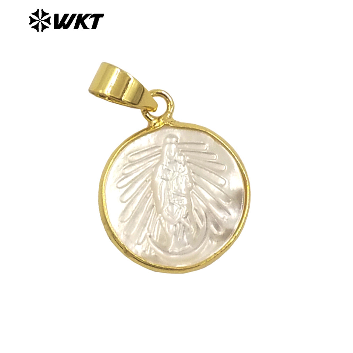 WT-JP373 Wholesale Fashion 16mm Gold Bezel Around Mother of Pearl Shell Carved Religious Jewelry Pendant for Gift