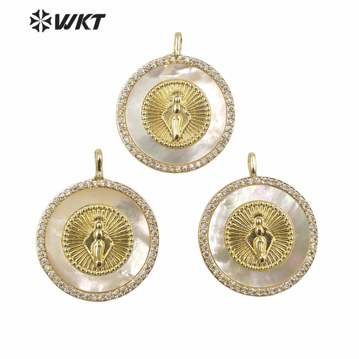 WT-MP270 Newest Vintage Style Ball Shaped Shell&Cubic Zircon Natural Shell 18k Gold Plated Women Gold Bezel Square Shaped Pendant