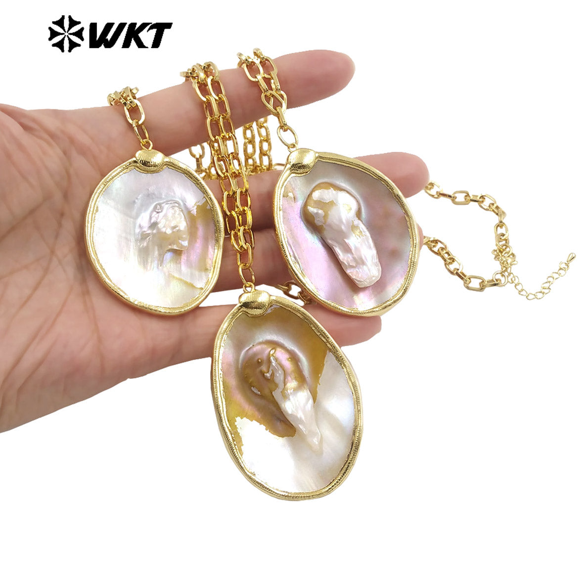 WT-JN331 Wholesale 18K Gold Electroplated Random Shape Natural Mop Shell Pendant Necklace For Women Resist Tarnishable Jewelry