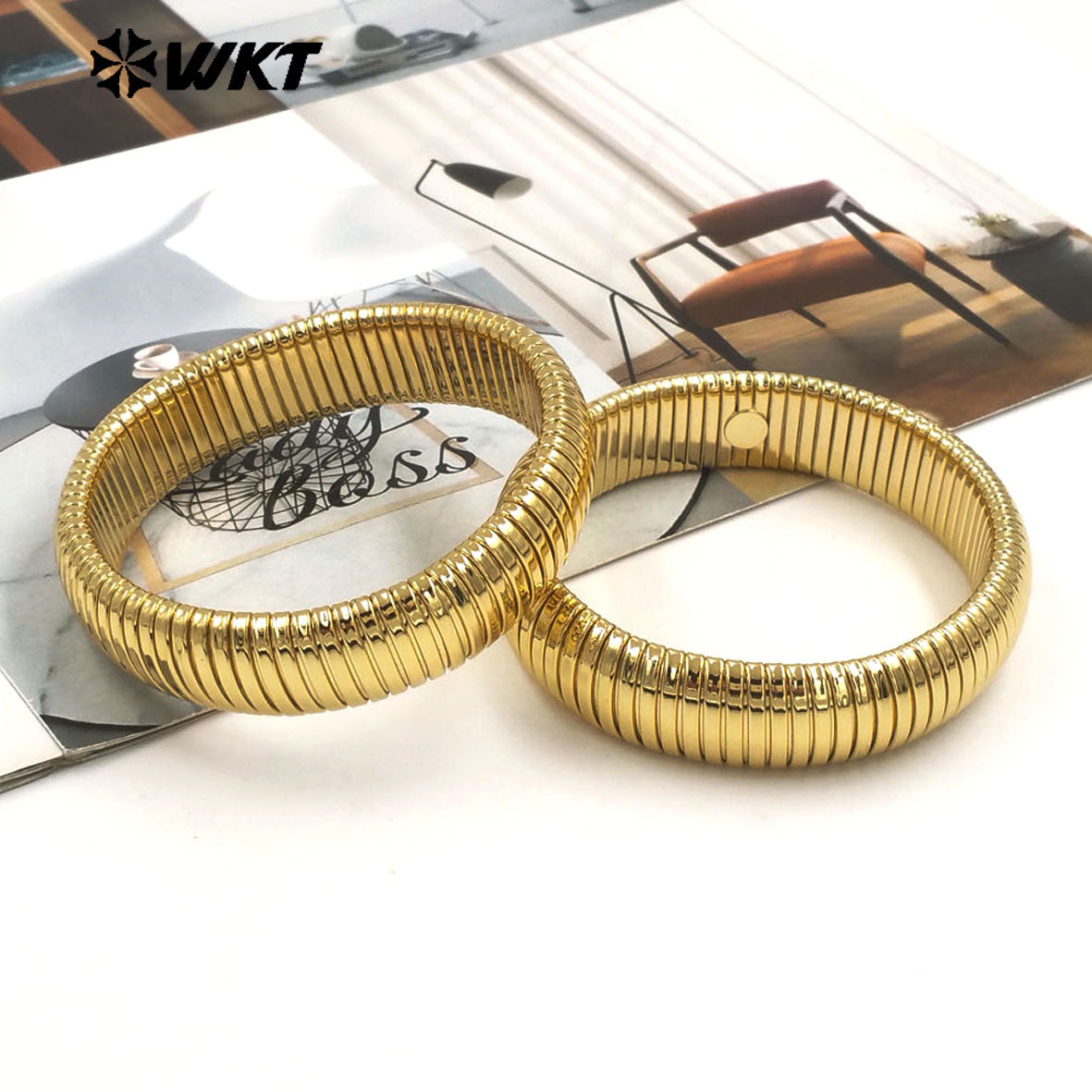 WT-B702 Good Quality Simple Design Gold Electroplated Yellow Brass Round Bangles For Ladies Daily All Match Jewelry Accessory
