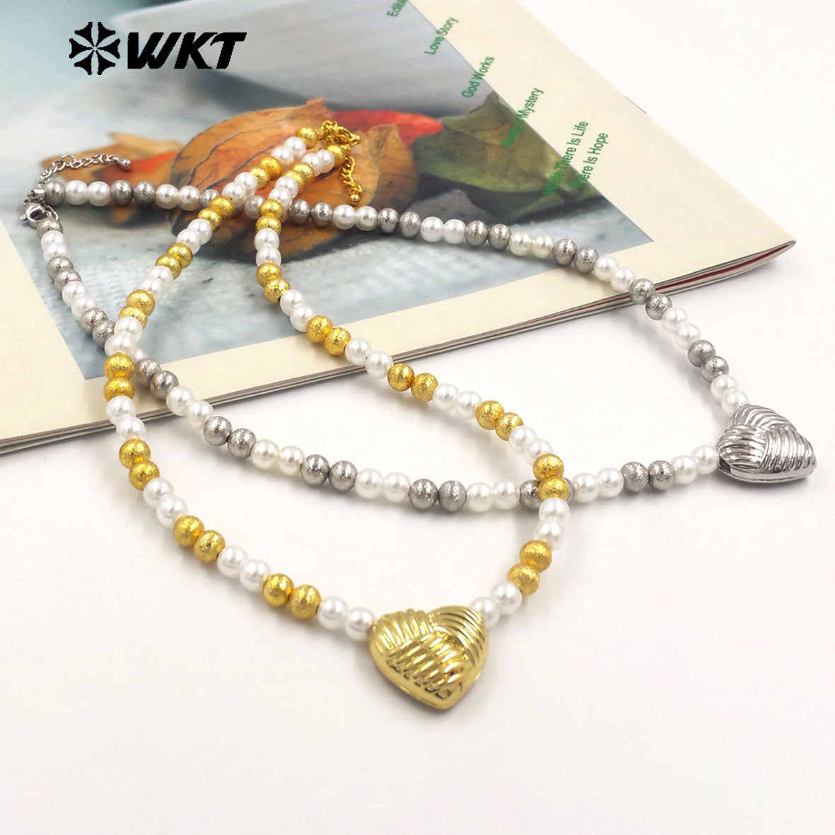 WT-JN288 New Design Gold and Silver Artificial Pearl Beads Heart Shape Texture Shell Necklace for Women As Valentine's Day Gift