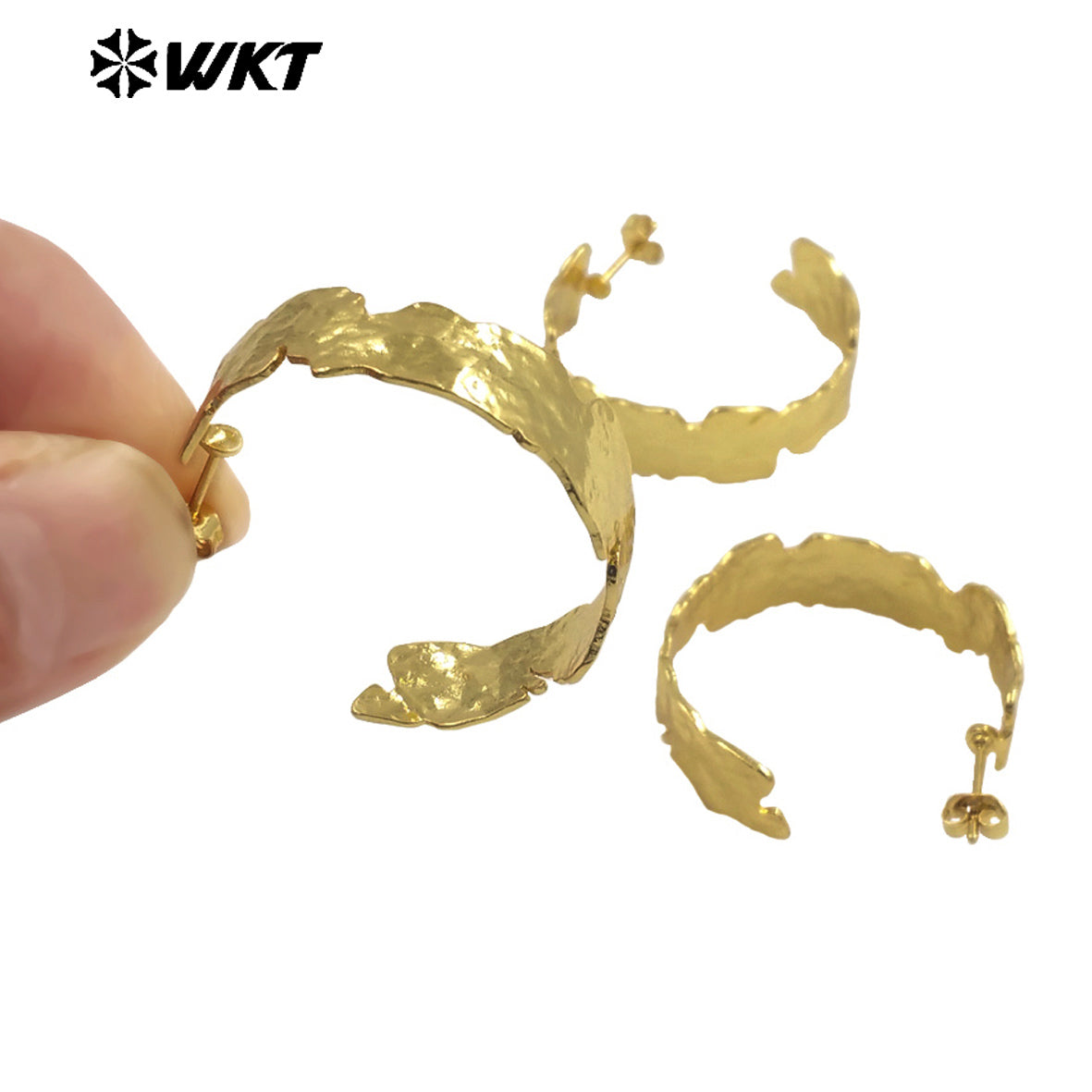 WT-E709 WKT 18k Real Gold Plated Resist Tarnishable Women Vehicle Style Big Metal Simple Earrings Gold C Earrings