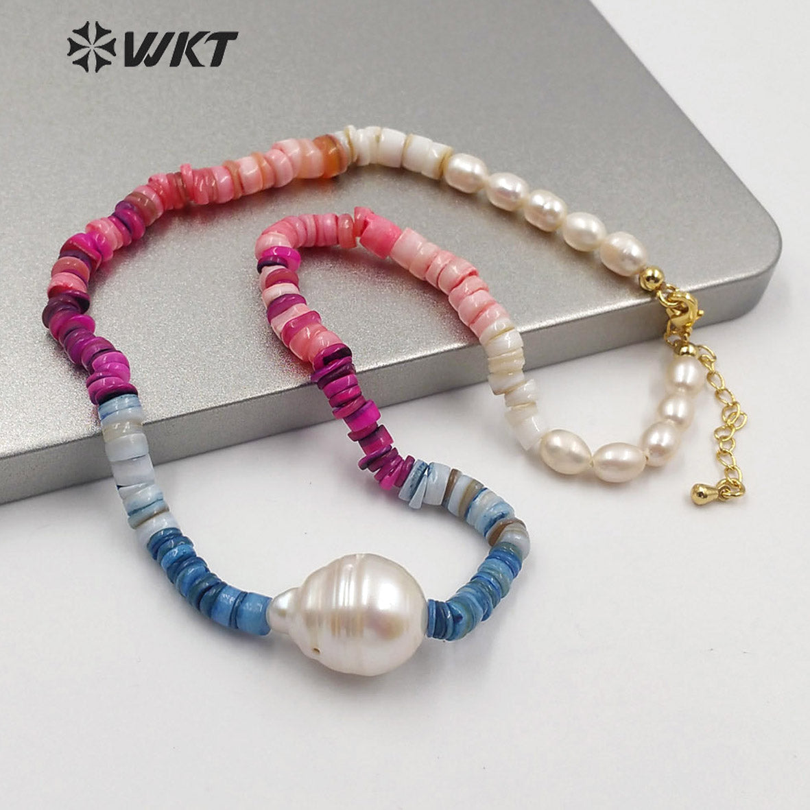 WT-JN114 Amazing Colorful Shell Beads and Baroque Pearl Necklace Stylish Charm Natural Pearl and Shell Necklace