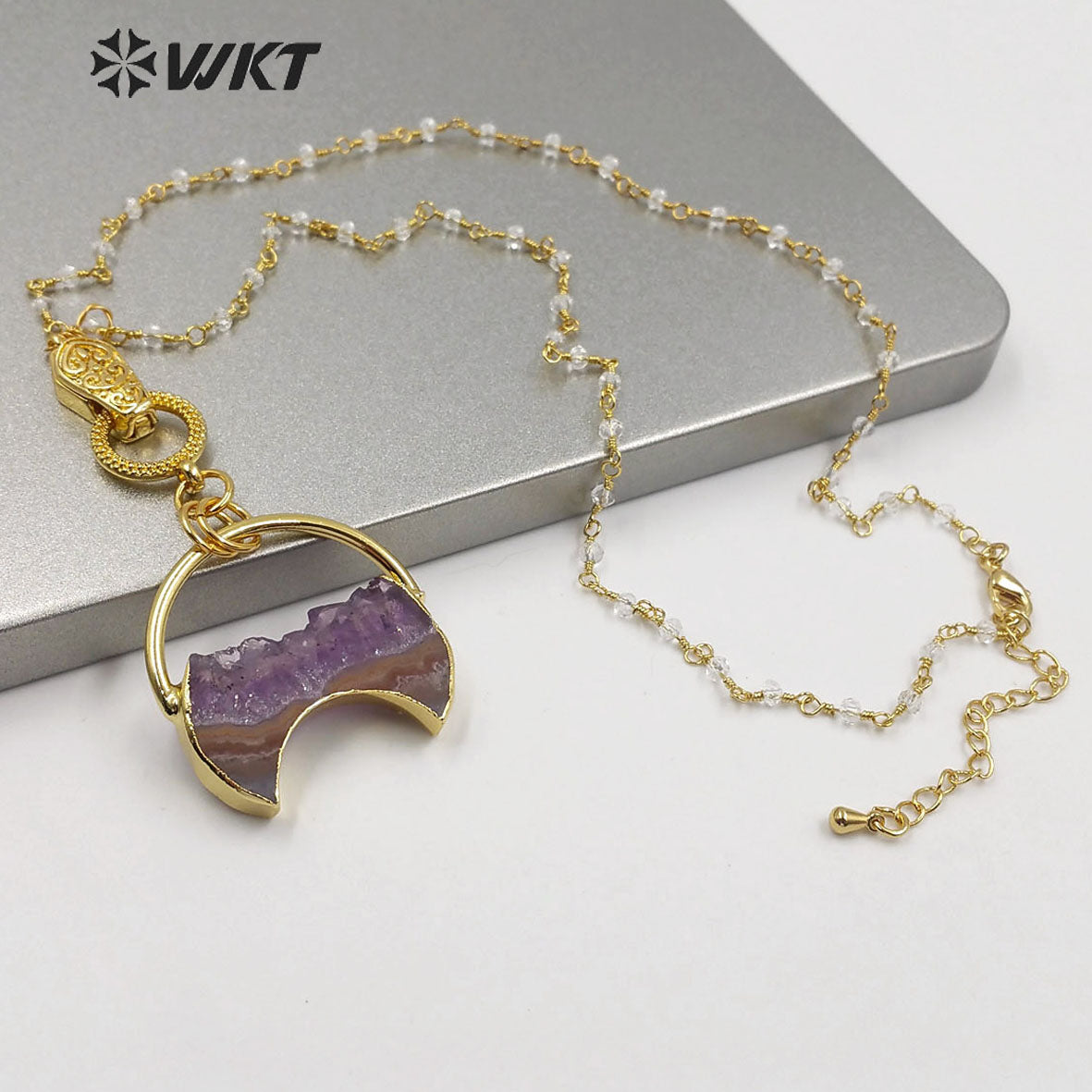 WT-N1218 New Design Magnet Buckle Necklace Natural Amethyst Necklace Fashion Lady Jewelry Natural Crescent Amethyst Necklace