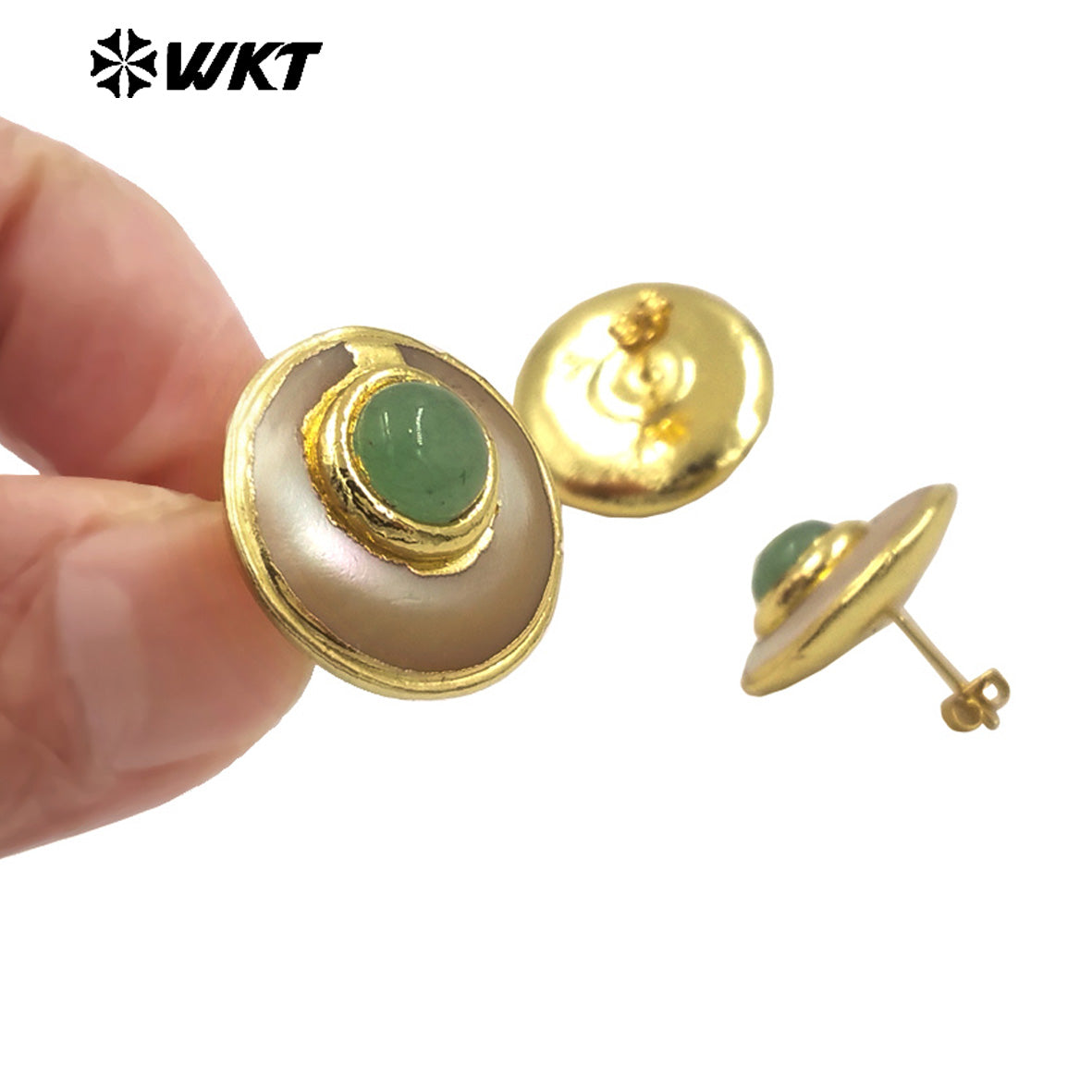 WT-MPE158 Newest Lovely Natural Round Shell Earrings With Jade Gold Electroplated Beautiful Fashion Ladies Jewelry Wholesale