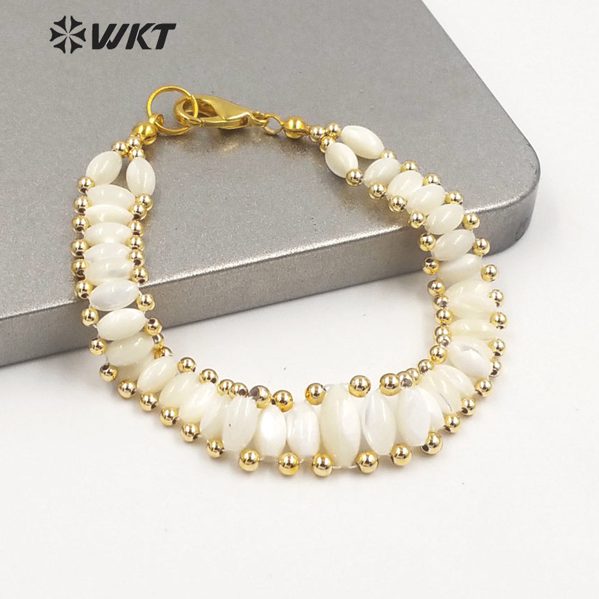WT-MPB080 Wholesale Newest Natural White Shell Bracelets Lady Handmade Beads Bracelet Bohemian Women Bracelets