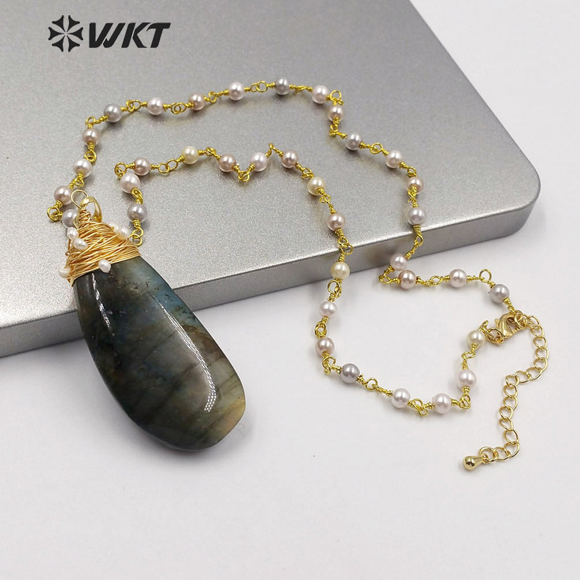 WT-N1216 Wholesale Labradorite Necklace Stone Pendant With Pearl Necklace Fashion Lady Jewelry Natural Labradorite Necklace