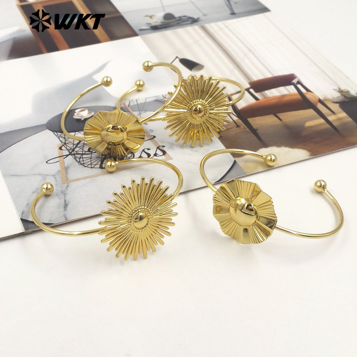WT-B685 Direct Sales Holy Natural Yellow Brass 18K Gold Plated Daisy Thin Bracelet for Women As Daily Accompaniment and Gift
