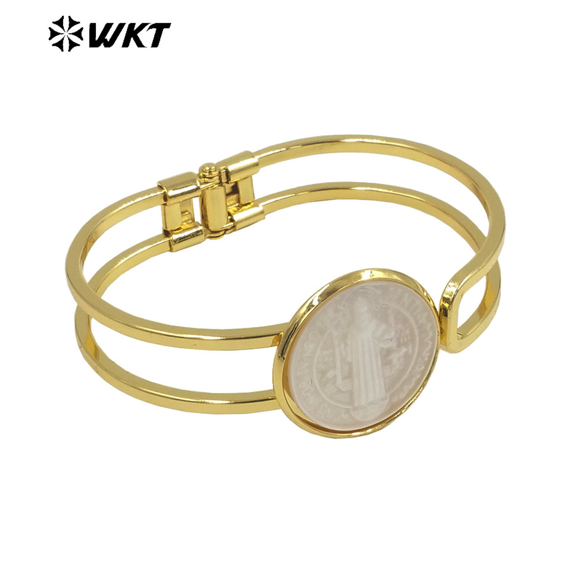 WT-MPB092 Religious Fashion Gold St Benedict Medal 18k Real Gold Resist Tarnishable Cross Natural Shell Cuff Bangle