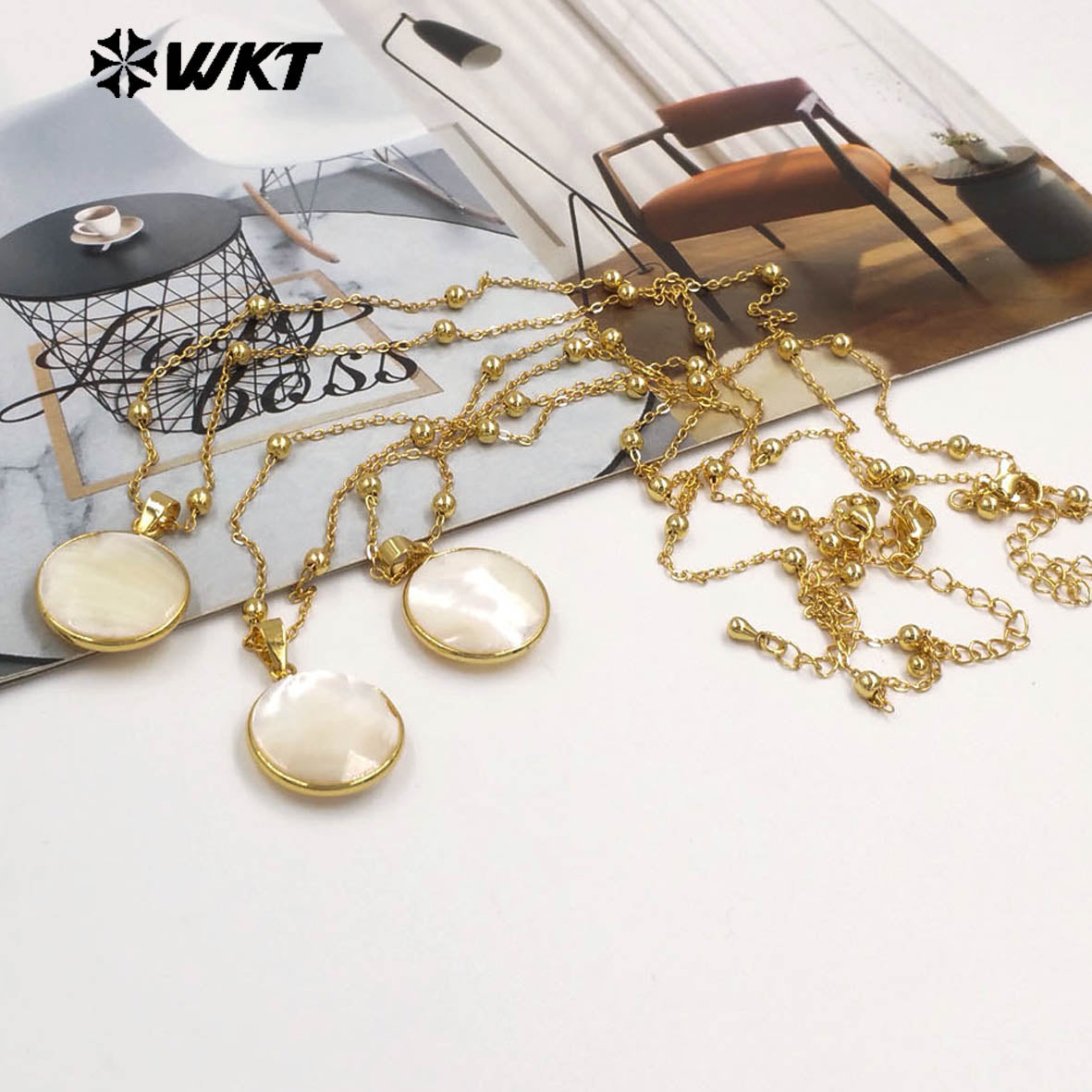 WT-JN348 Wholesale Gold Plated Tiny Beads Chain With Natural Shell Round Facets Pendant Necklace For Everyday Style Matching