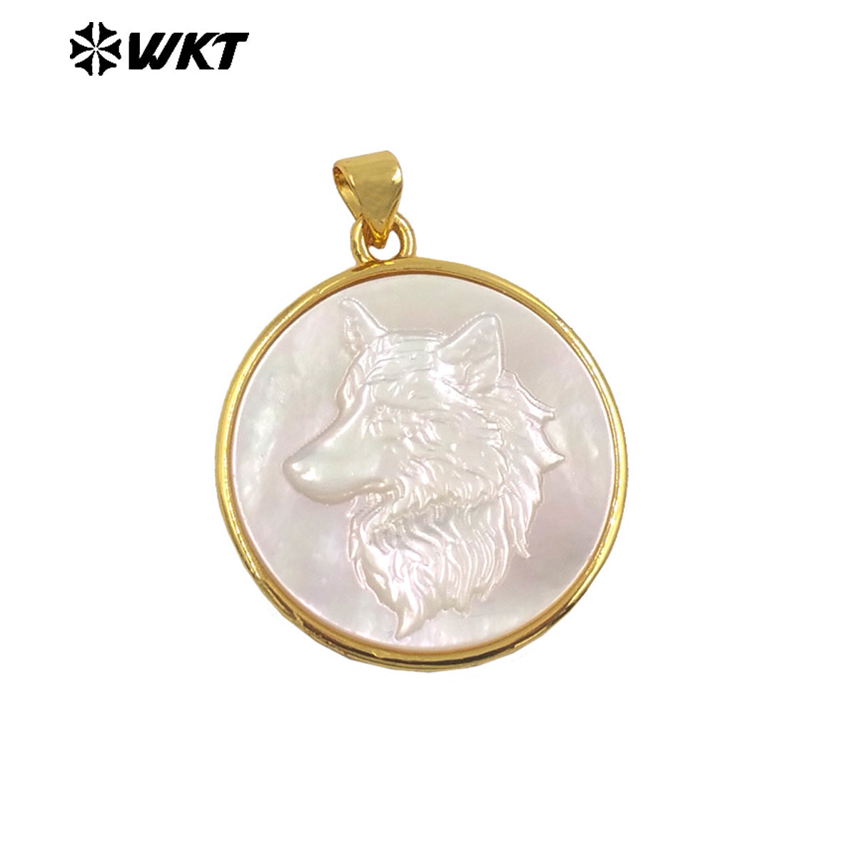 WT-JP430 Simple Design Handmade Carved Wolf Pattern Gold Electroplated Round Mop Pendant For Jewelry Necklace Making