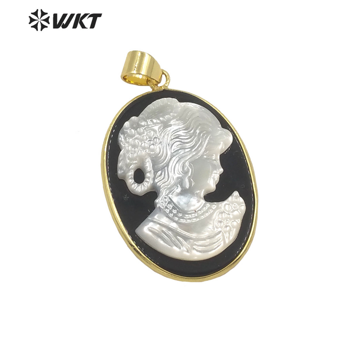 WT-JP268 New Design Oval Black Agate Back Ground with MOP Beauty Image Pendant Gorgeous Hand Carve Gold Bezel the Beauty Pendant