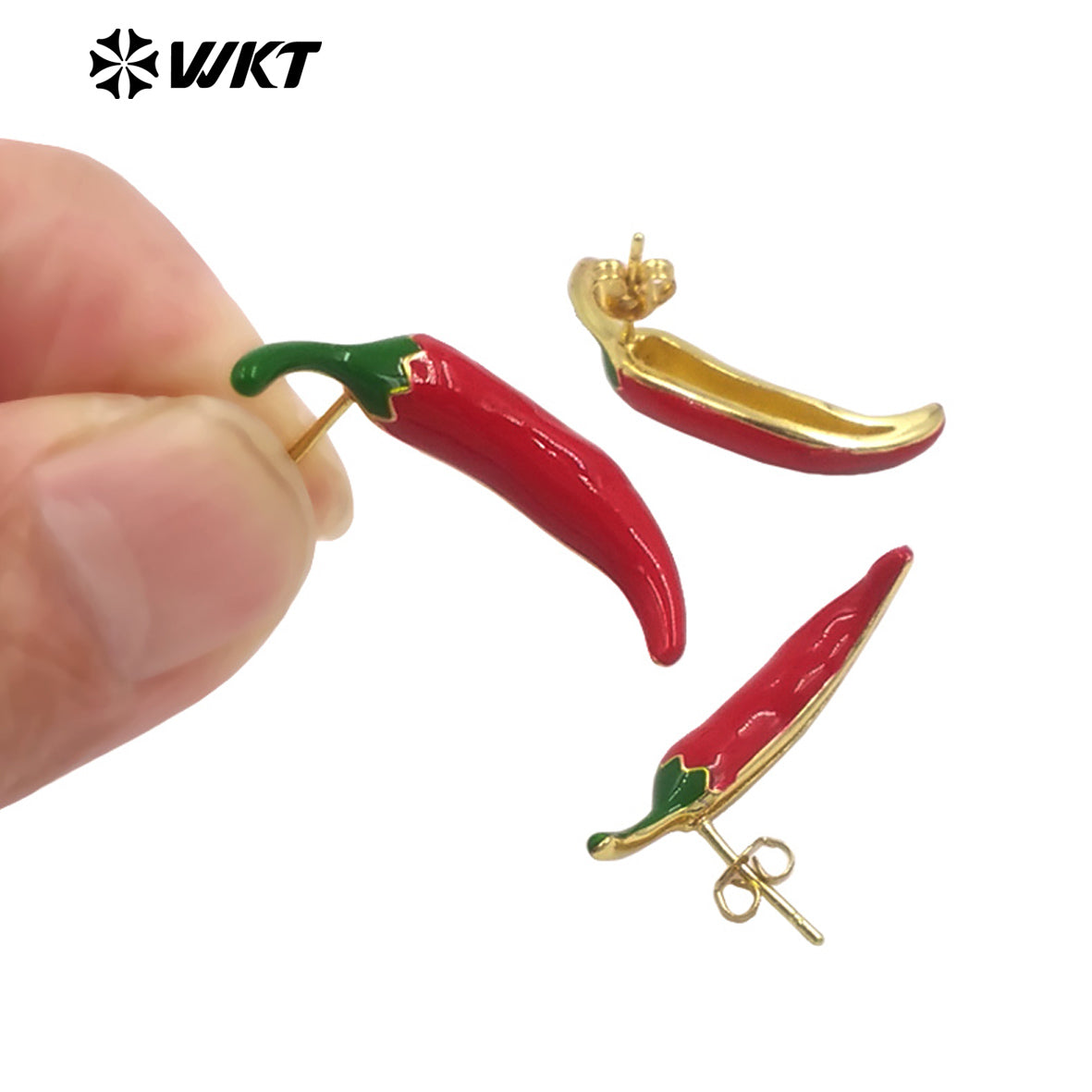 WT-ME123 Charming Hot Pepper Shape Gold Plated Women Earrings in Yellow Brass With Drop Oil High Quality Tiny Unique Jewelry