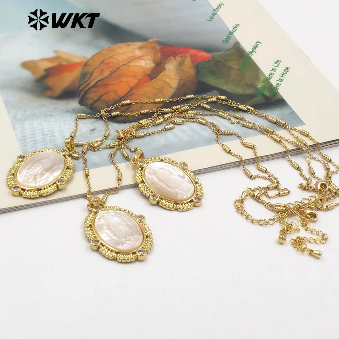 WT-JN271 WKT Exclusive Big Oval 18K Real Gold Plated Resist Tarnishable Religious Virgin Mary Shell Pendant Necklace Christian