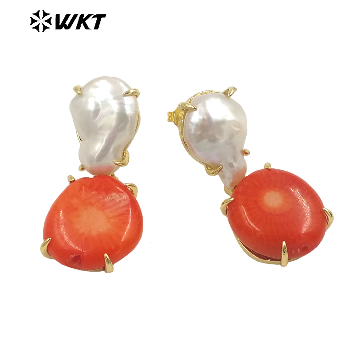 WT-MPE096 Wholesale Fashion Gold Plated Claw Setting Coral Pearl Earrings Women Trendy Boho Pearl Studs for Friend Gift