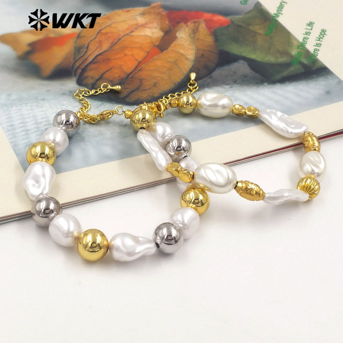 WT-MPB121 Wholesale New Design Gold Silver White Beads Artificial Pearl Round Irregular Bracelet for Women As Anniversary Gift