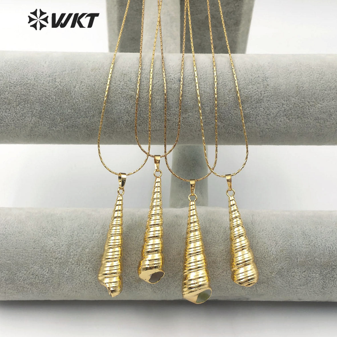 WT-JN073 Fashion Sea Shell Jewelry for Women Shell Pendant Full Gold Dipped Long Conch Pendant Trumpet Shell Necklace