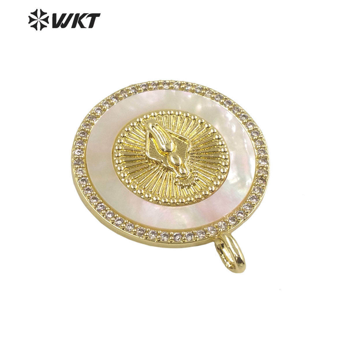 WT-MP270 Newest Vintage Style Ball Shaped Shell&Cubic Zircon Natural Shell 18k Gold Plated Women Gold Bezel Square Shaped Pendant