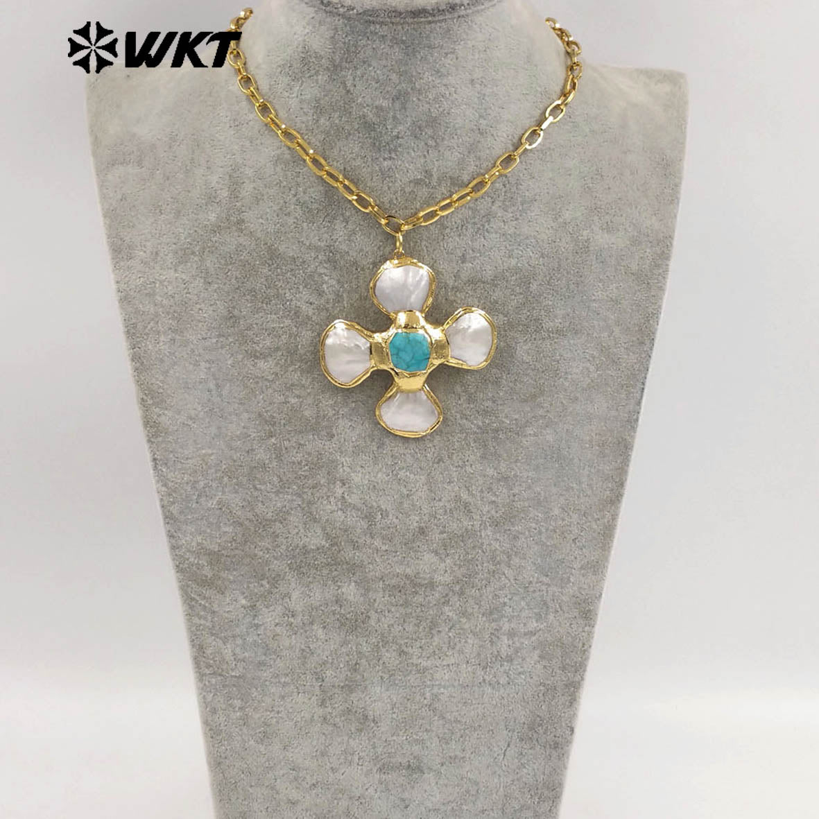 WT-JN346 Popular 18K Gold Plated Natural Turquoise Amethyst Stones And Shell Flower Shape Pendant Necklace As Party Jewelry