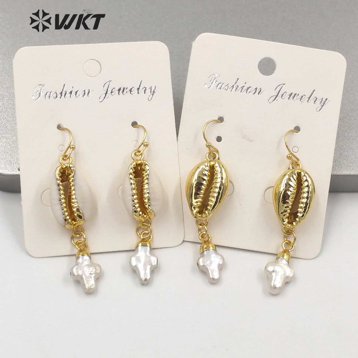 WT-MPE058 Gorgeous 18k Gold Electroplated Resist Tarnishable Natural Cowrie Shell with Pearl Charm Earrings Lady Shell Earrings