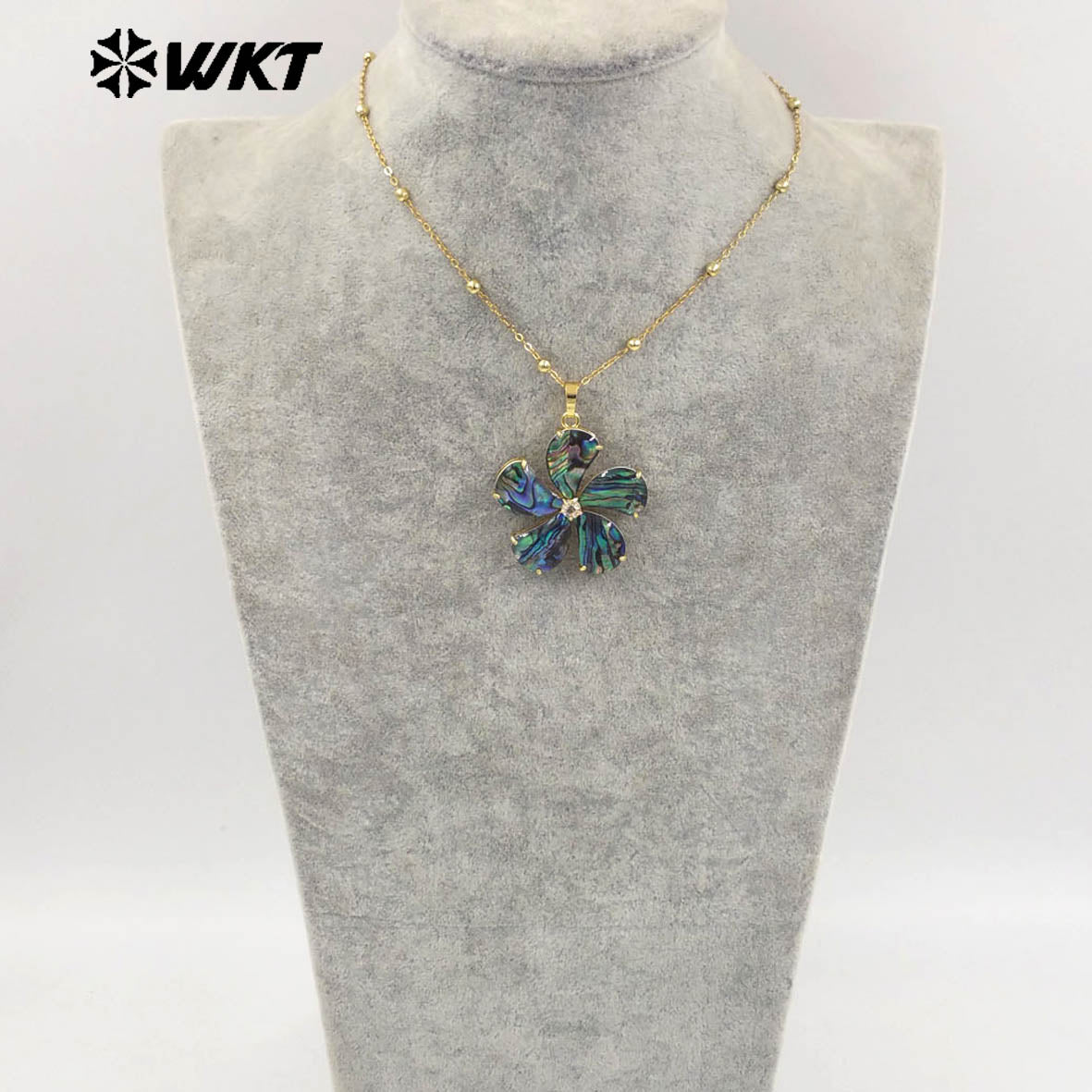 WT-JN310 New Design Exquisite Natural Abalone Shell Flower Necklace 18K Gold Plated Beads Chain for Ladies Valentine's Day Gift