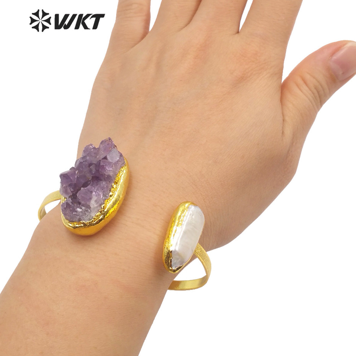 WT-B582 WKT Beautiful and Attractive Gold Electroplated Open Size Cuff Bangle Women Exquisite Natural Gemstone Amethyst Bangle