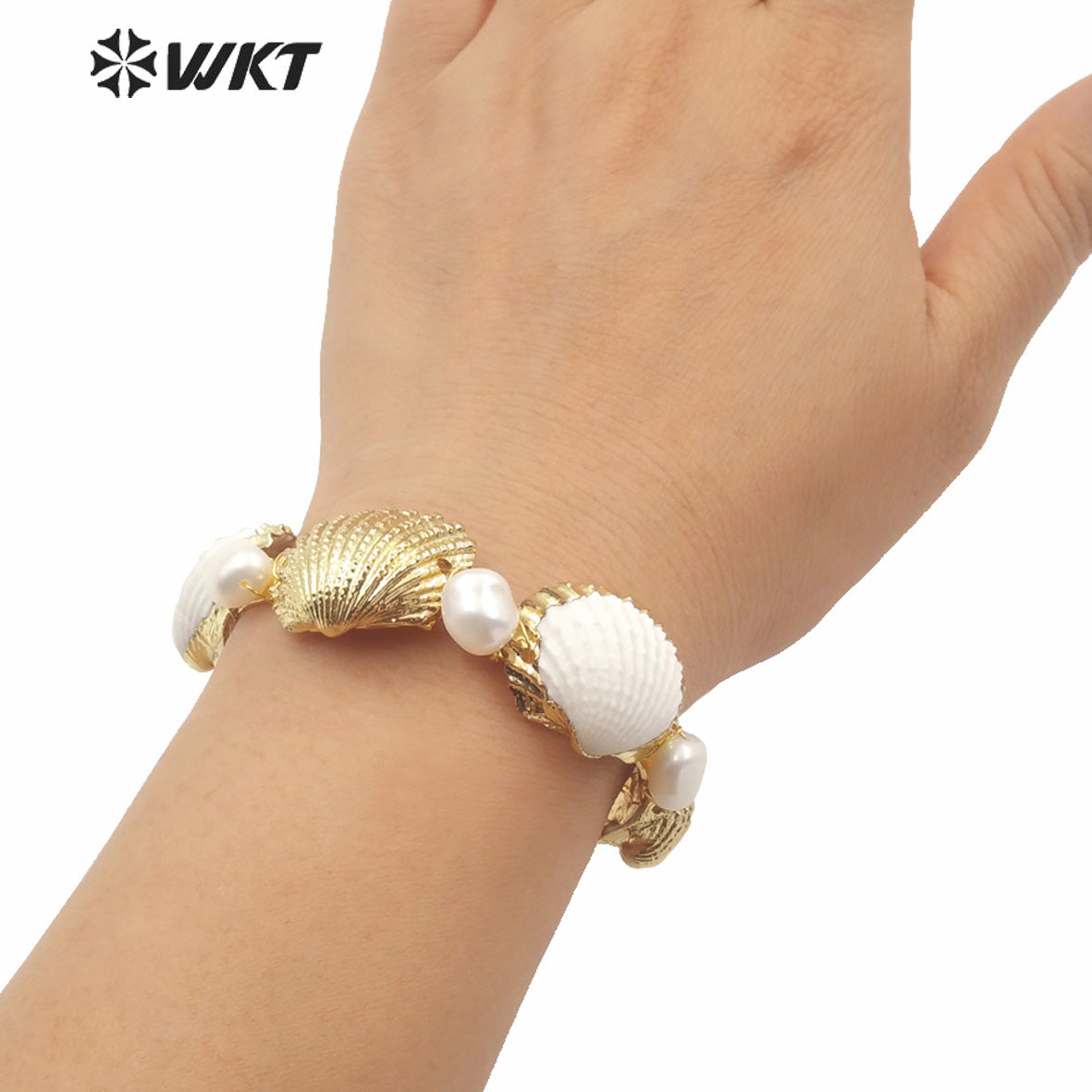 WT-MPB025 WKT Newest Gold Electroplated Natural Scallop Shell Cuff Bangle Amazing Gold Hand Make Wire Wrapped Shell Bangle