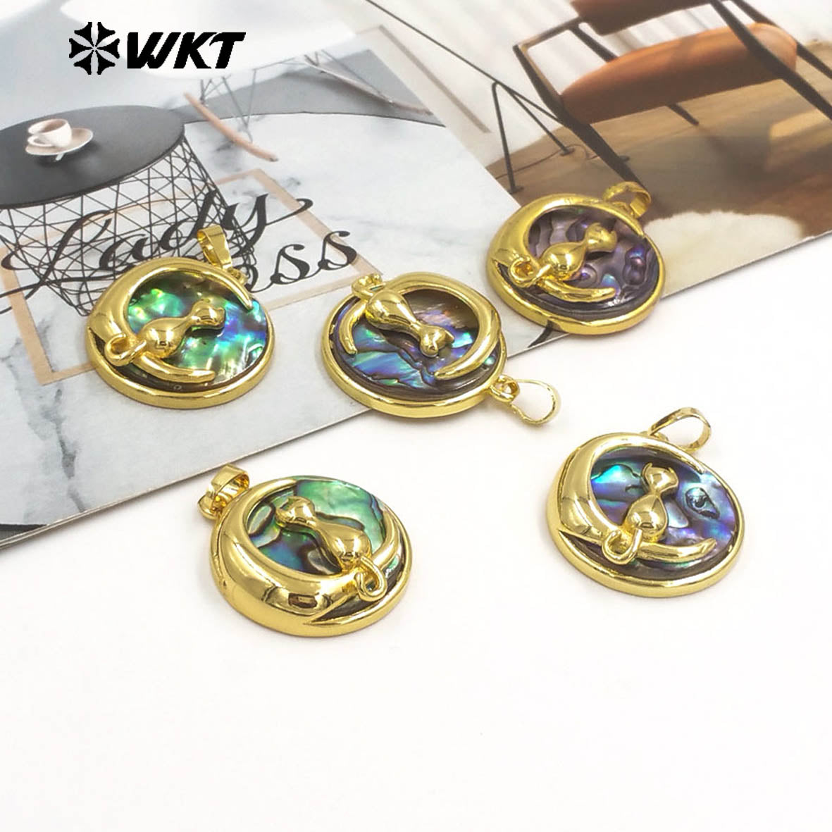 WT-JP440 Fashion High Quality Natural Abalone Shell Gold Plated Round Little Pendant For Women Vintage Style Jewelry Making