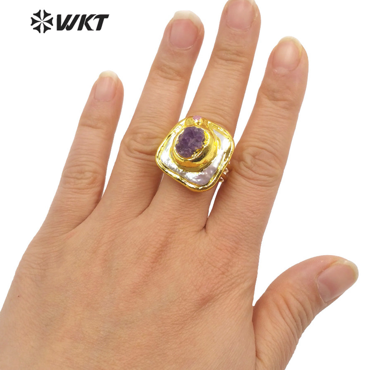 WT-MPR030 Sophisticated Design Ring Craft Pearl Ring Natural Stone Amethyst Shape 18k Gold Plated Women Stone Rings