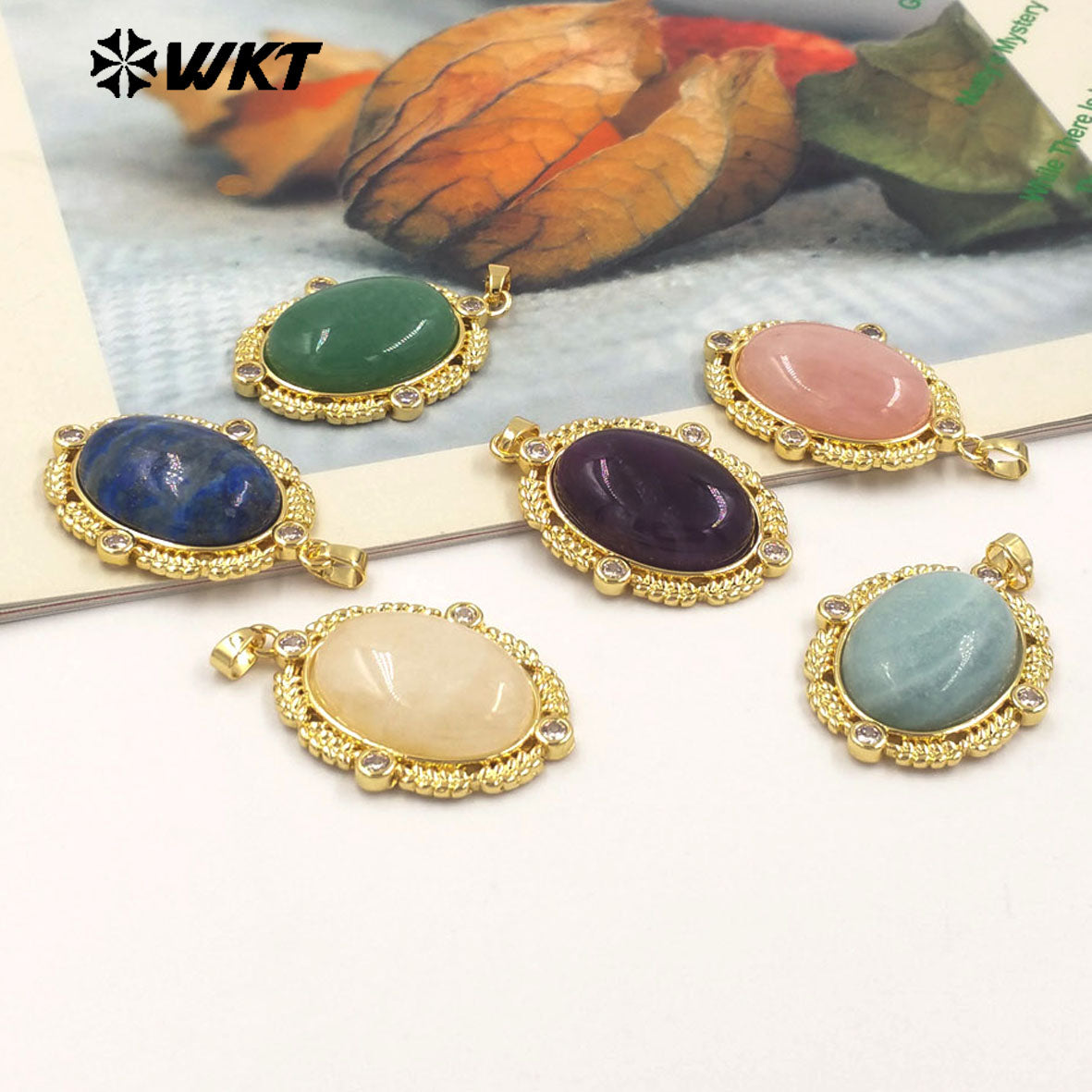 WT-P1985 Wholesale Fashion Gold Bezel Setting With Zircon Around Natural Oval Rose Quartz Stone Pendant for Necklace