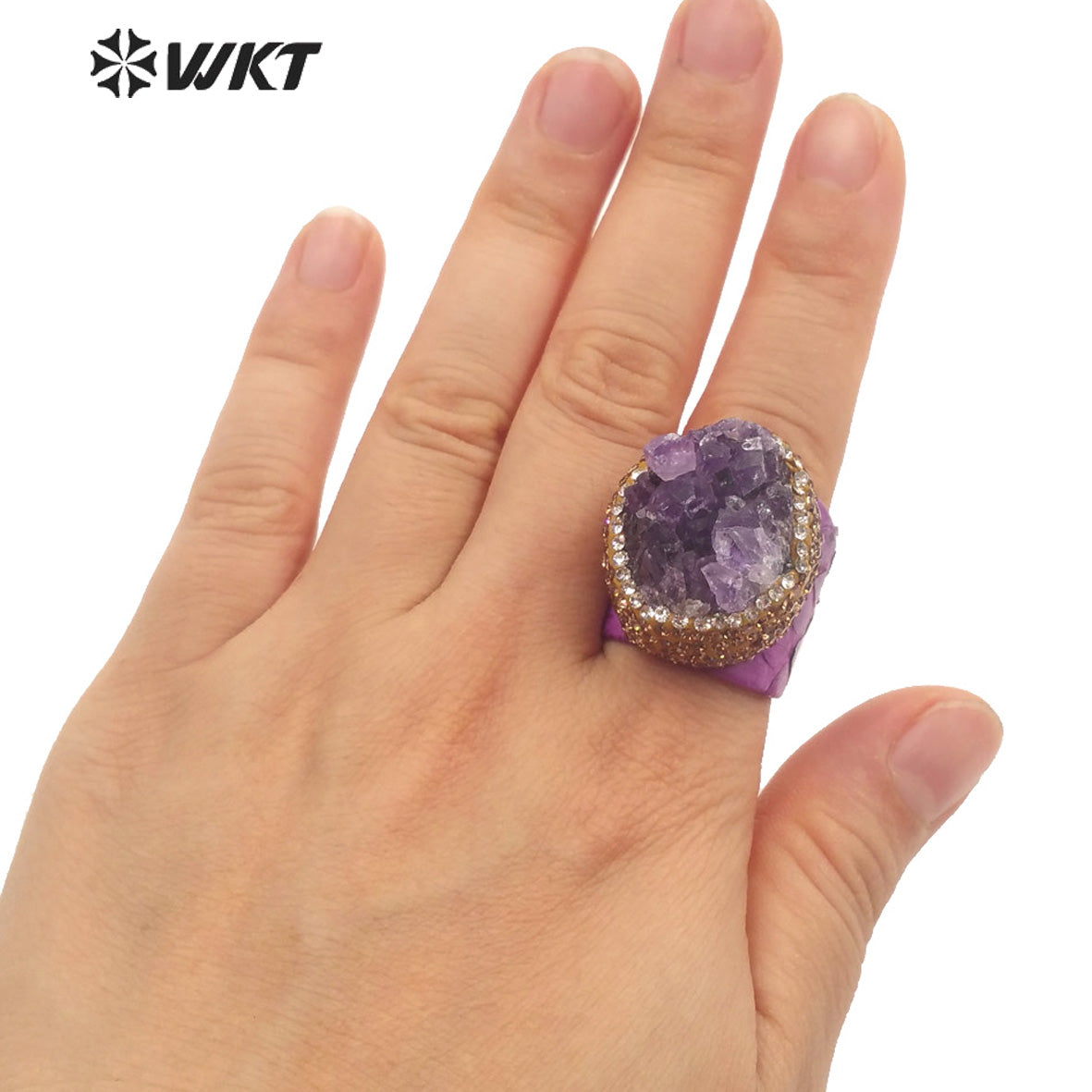 WT-R431 WKT New Design Rhinestone Hand Paved Natural Druzy Amethyst Stone Ring Women Gorgeous Genuine Leather Vintage Stone Ring