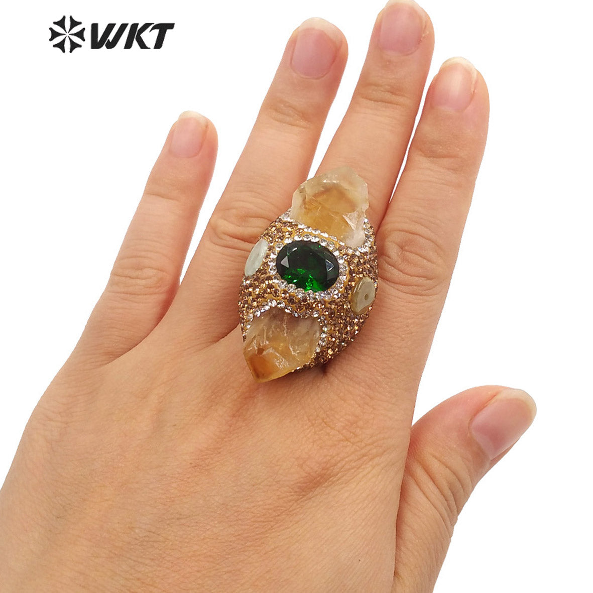 WT-R436 Wholesale Fashion Gold Natural Stone Cigar Ring Handmade Rhinestone Pave Yellow Citrine Lucky Energy Jade Stone Ring