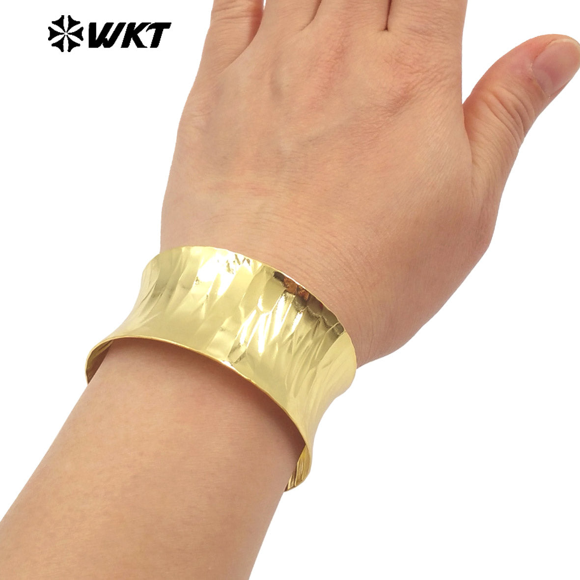 WT-B660 Big Overstate America Trendy 18K Nontarnishable Brass Metal Women Bangle in Adjustable