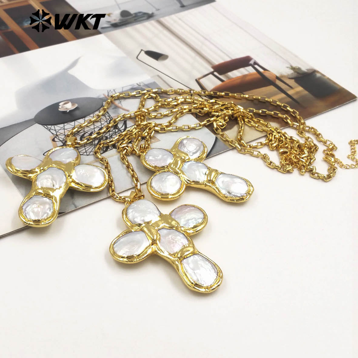 WT-JN349 Trendy 18K Gold Plated Tiny Square Chain Round Natural Freshwater Pearl Cross Pendant Necklace For Women Party Wearing