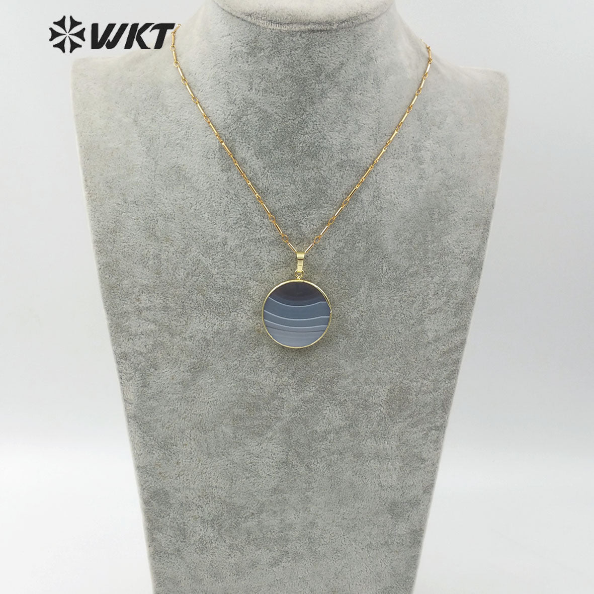 WT-N1150 New Arrival Fashion for Lady Jewelry Round Shape Natural Stone Pendant Natural Color Grey Strip Agate Necklace