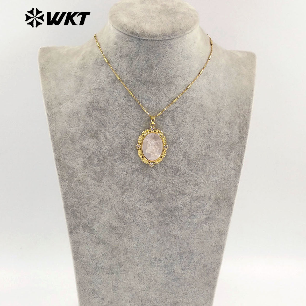 WT-JN274 Gorgeous New Design Elegant 18K Gold Bezel Setting Christian Religious Guardian Angel Shell Necklace