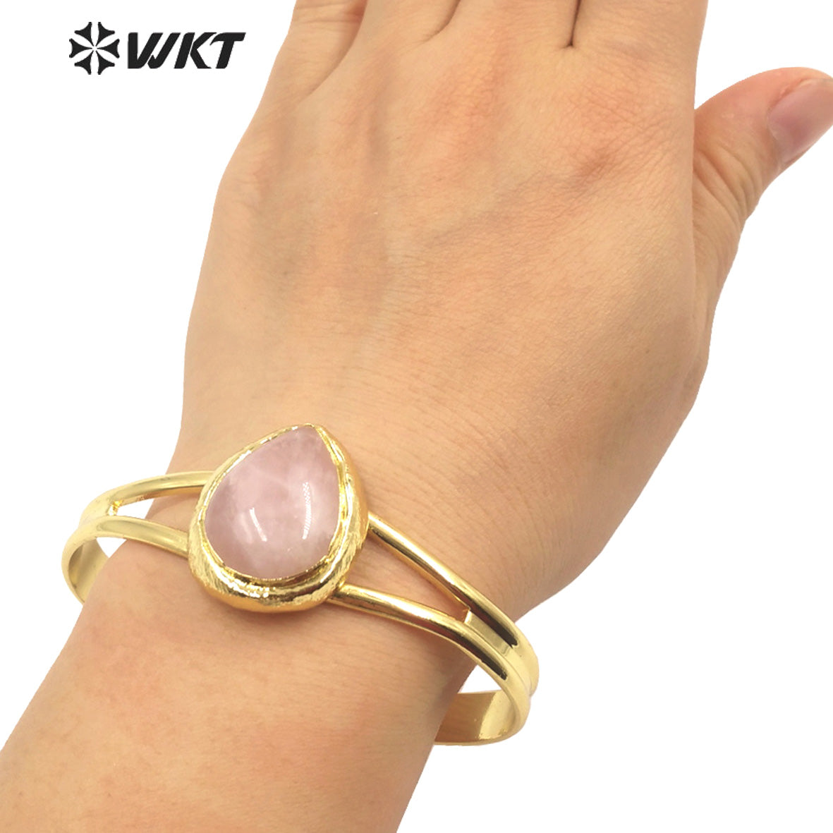 WT-B610 High Quality Charming Multicolor Gemstone Bangles Opening Adjustable Bangles 18k Gold Plated Natural Stone Bangles