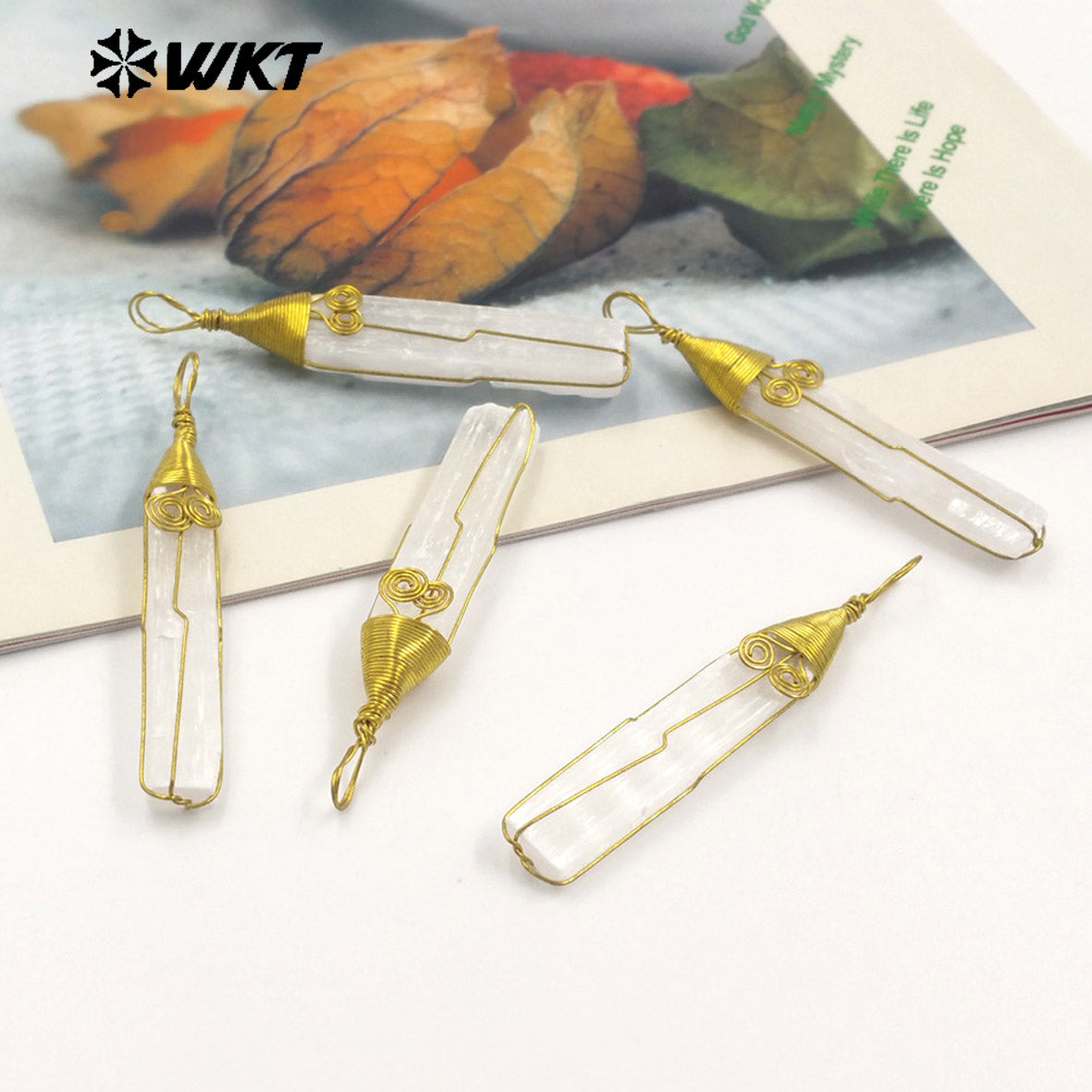 WT-P1986 Newest Fashion Gold Wire Wrapped Handmade Natural Raw White Selenite Pendants for Necklace Making