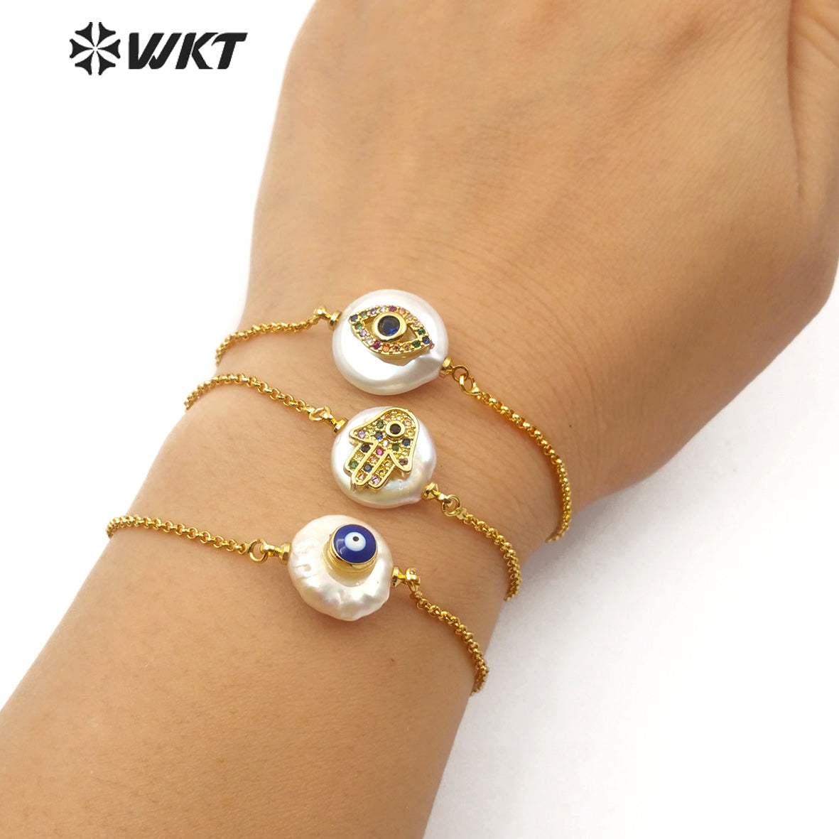 WT-MB111 Wholesale Pearl Gold Bracelet Pearl With CZ Stone Pave Eye Pattern and Hand Pattern Fashion Charm Bracelet