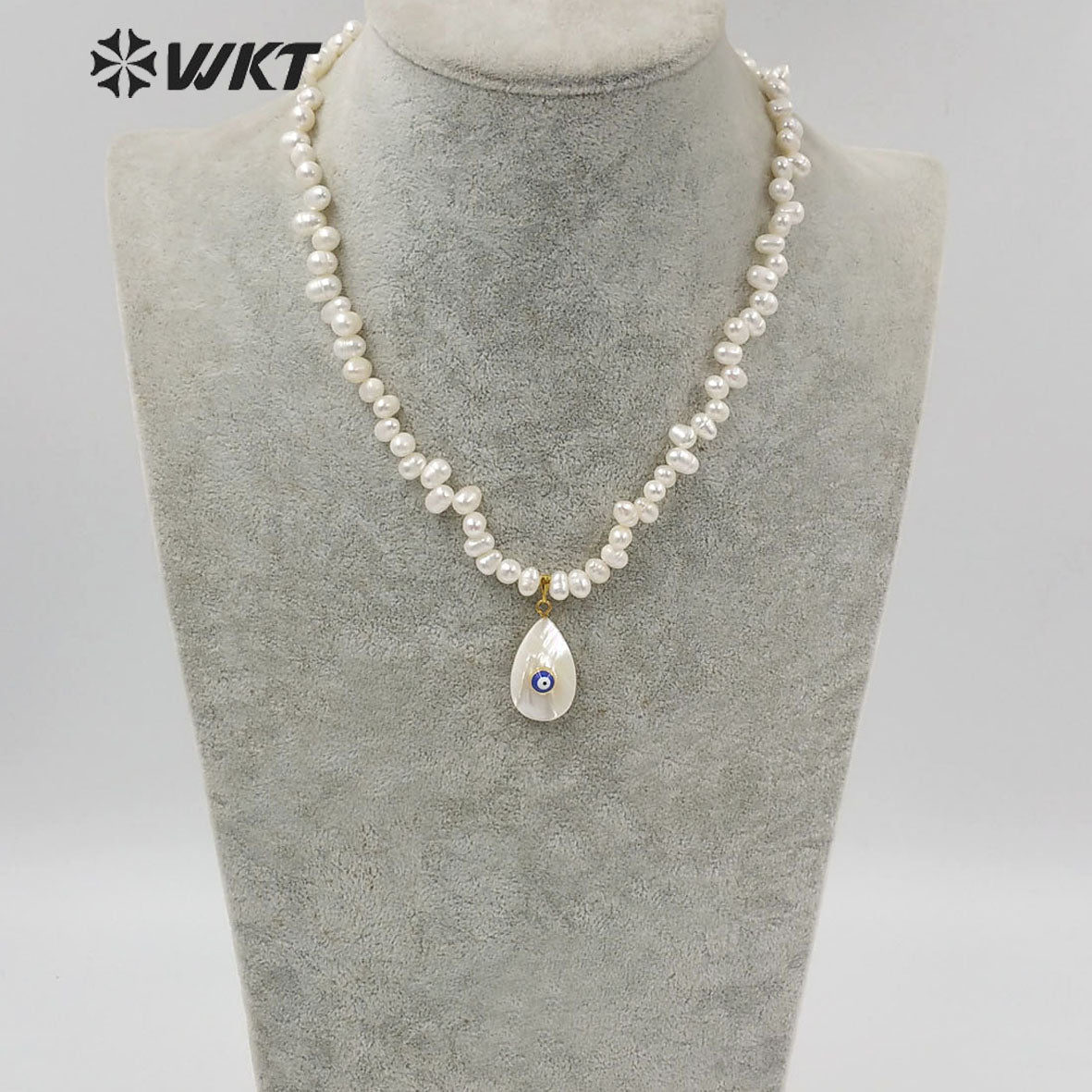 WT-JN115 Wholesale 16" Natural Pearl Beads Necklace With Eye Charm Shell Pendant Fashion Lady Jewelry Pearl Necklace