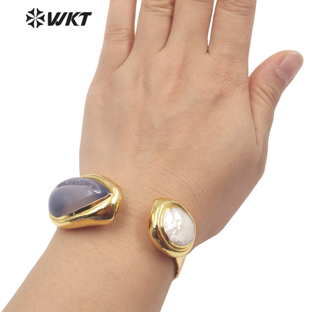 WT-B653 Wholesale New Gorgeous Natural Teardrop Druzy Geode Agate and Real Pearl Bangle in Adjustable With 18k Gold Plated