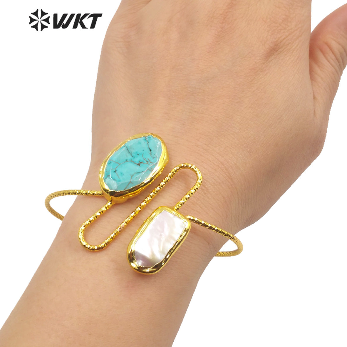 WT-MPB035 Amazing 18k Gold Electroplated Resist Tarnishable Turquoise and Pearl Cuff Bangle Gorgeous Gold Fashion Stone Bangle