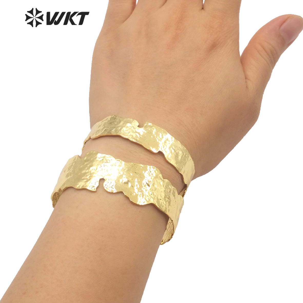 WT-B558 Amazing Irregular lava Bangle in Gold Electroplated Fashion Women Simple Wide Brass Cuff Bangle in Adjustable Size