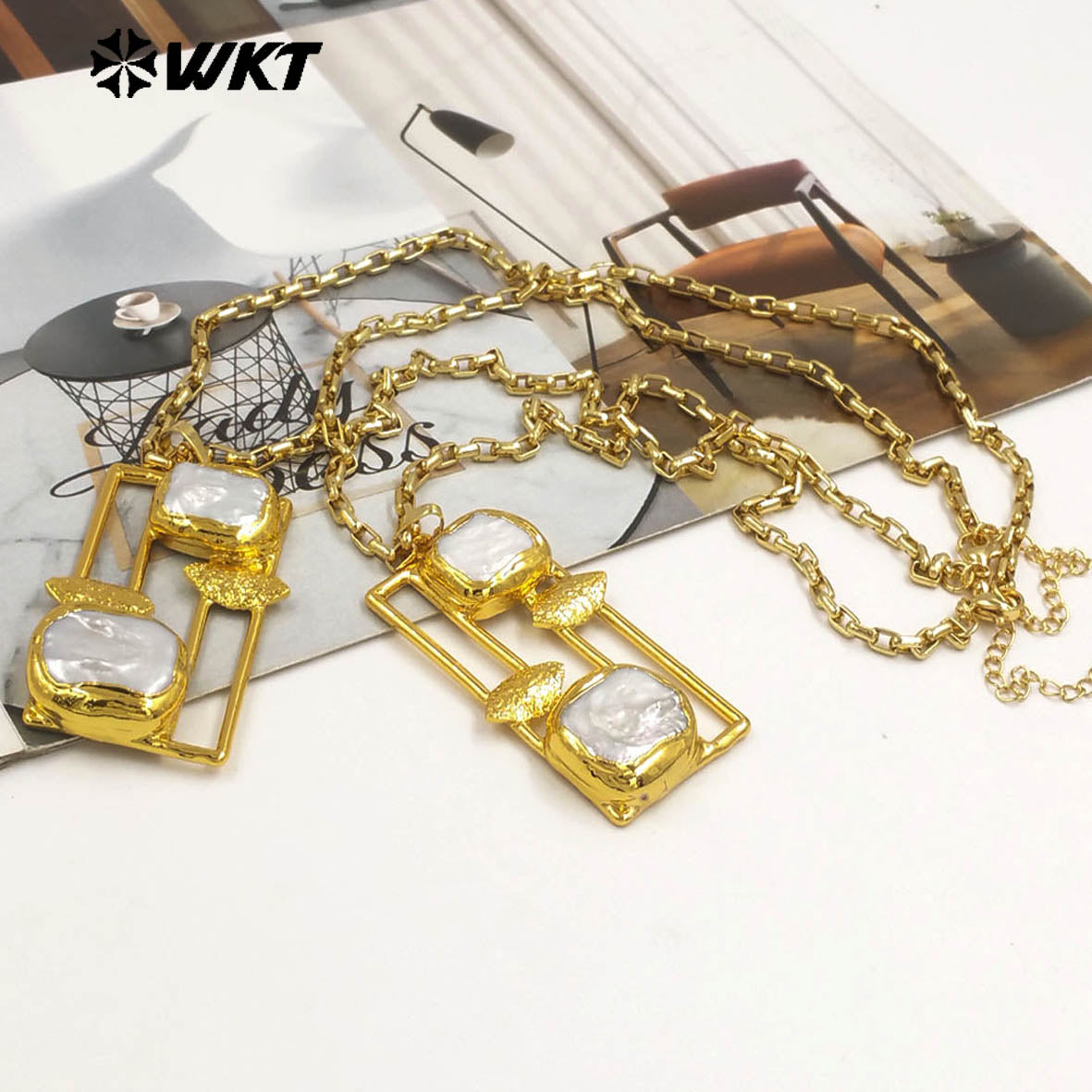 WT-JN334 Wholesale Natural Double Freshwater Pearls Gold Plated Rectangle Big Pendant Necklace For Unique Party Jewelry