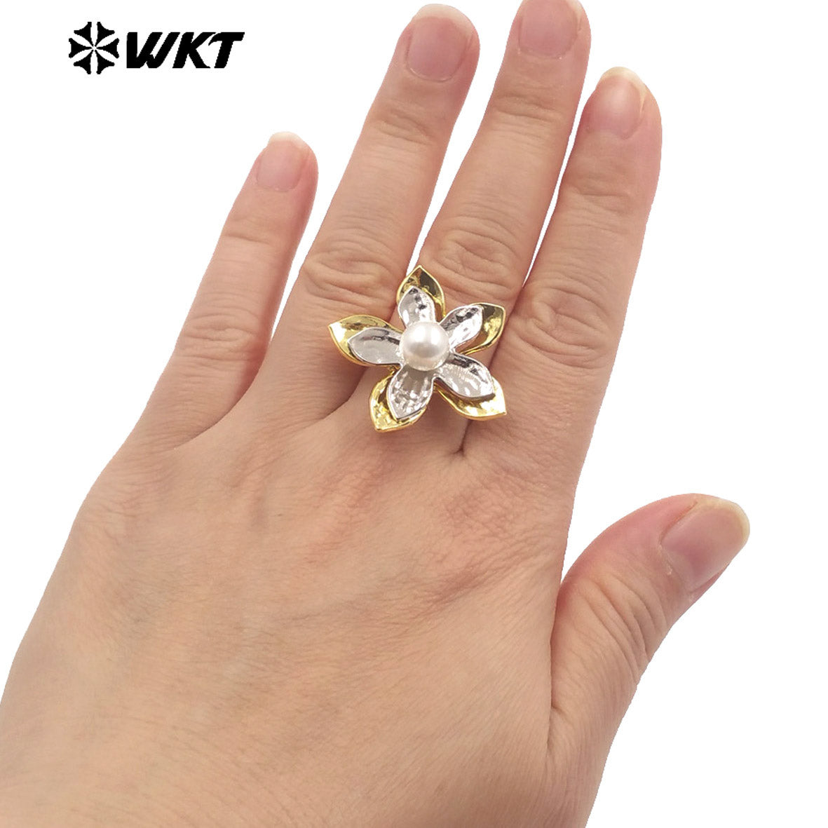 WT-MPR128 Popular Fashion Gold Plated Resist Tarnishable Flower Shape Artificial Pearl Ring for Women