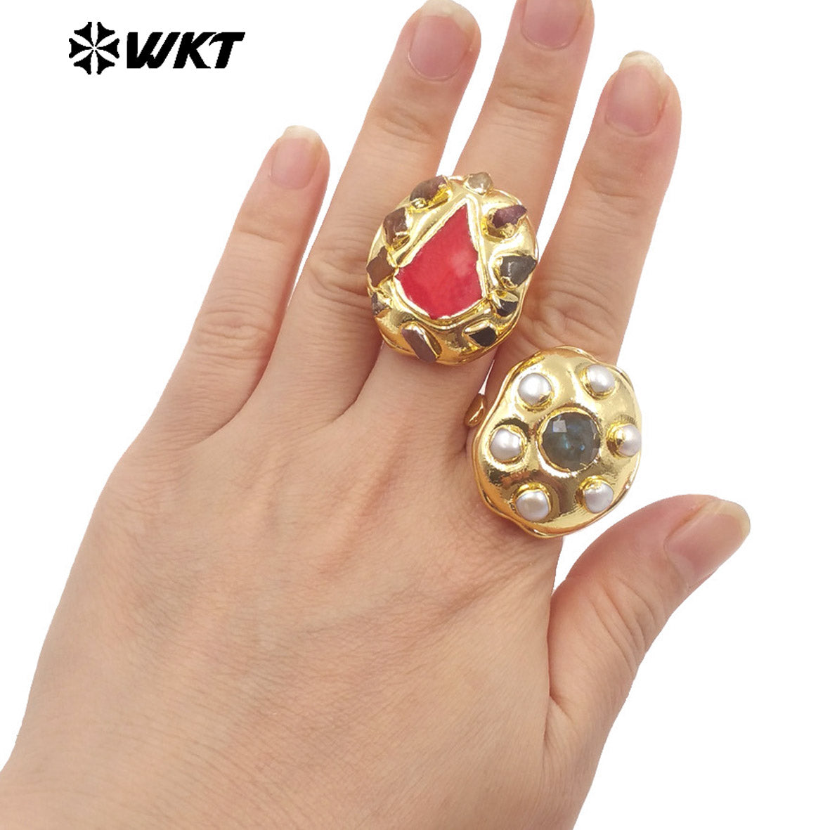 WT-MPR114 Popular 18K Gold Plated Triangle Red Coral and Tourmaline Adjustable Unisex Ring for Friends As Birthday Present