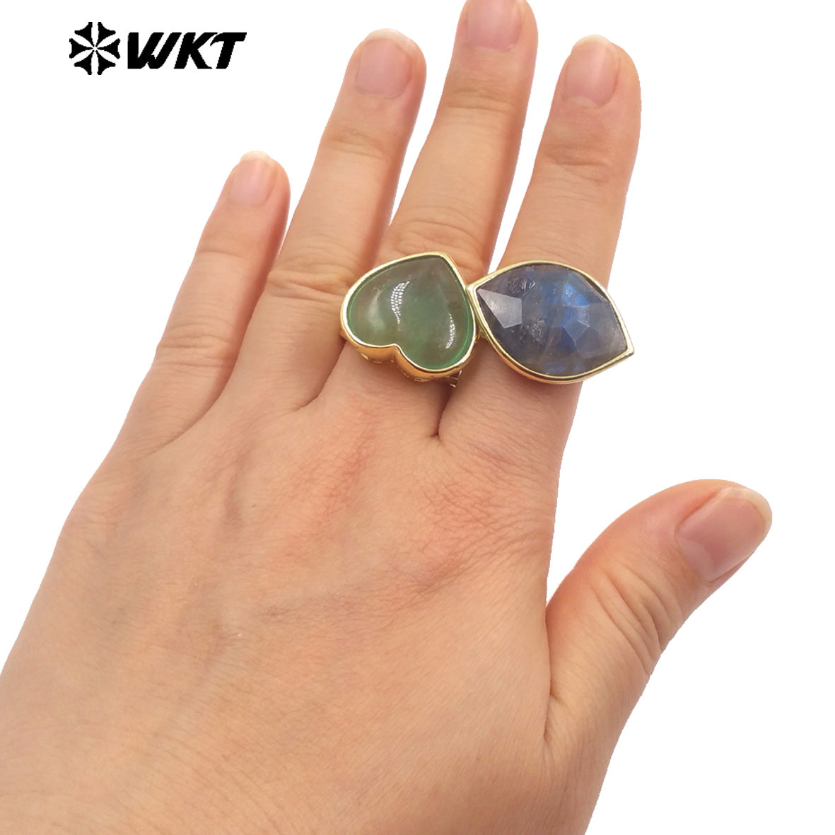 WT-R518 Wholesale Lovely Natural High Polish Rainbow Fluorite Heart Stone Ring for Lady Daily Use in Gold Bezel