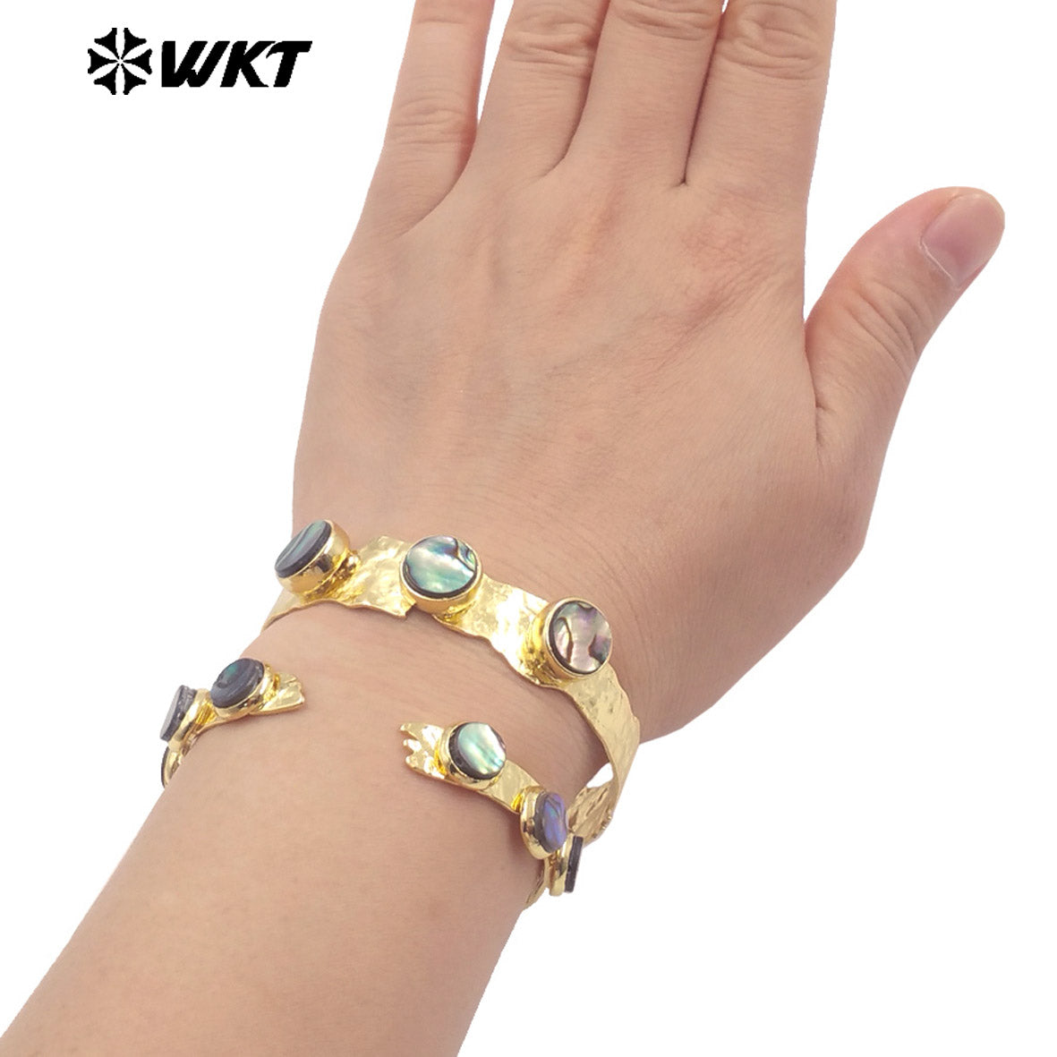 WT-B680 Unique Design Fashion Jewelry 18K Gold Plated Exquisite Three Abalone Shell Adjustable Bracelet for Women As Daily Wear